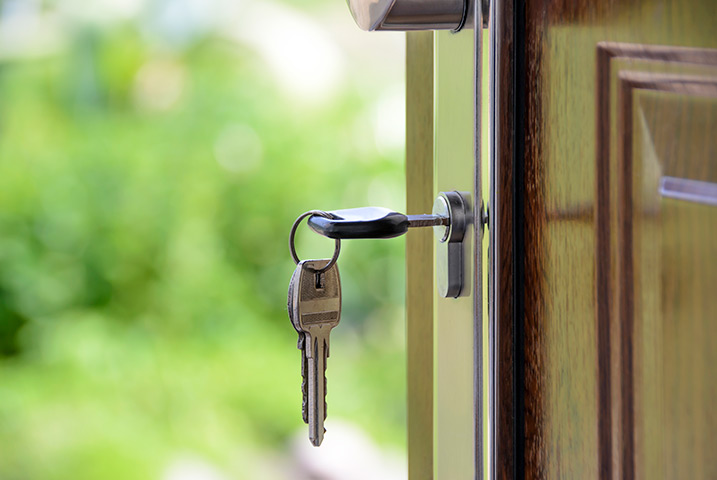 A2B Locks are able to provide local locksmiths in Uttoxeter to repair your broken locks. 
